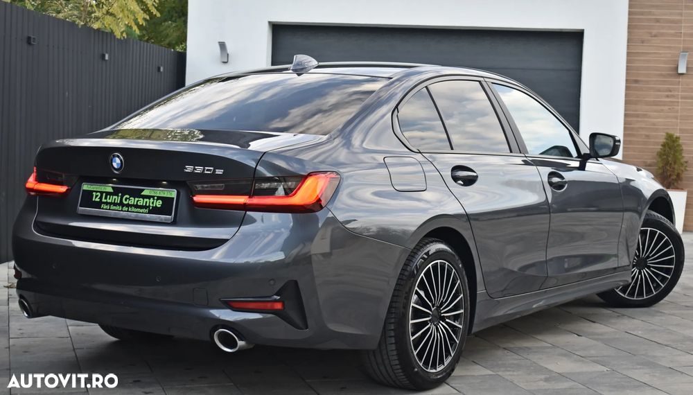 BMW Seria 3 330e Aut. Sport Line - 4