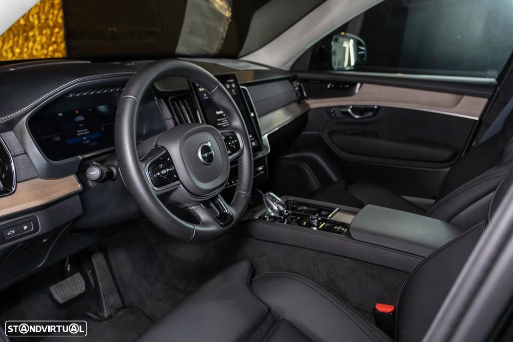 Volvo XC 90 2.0 T8 PHEV Plus Bright AWD - 24