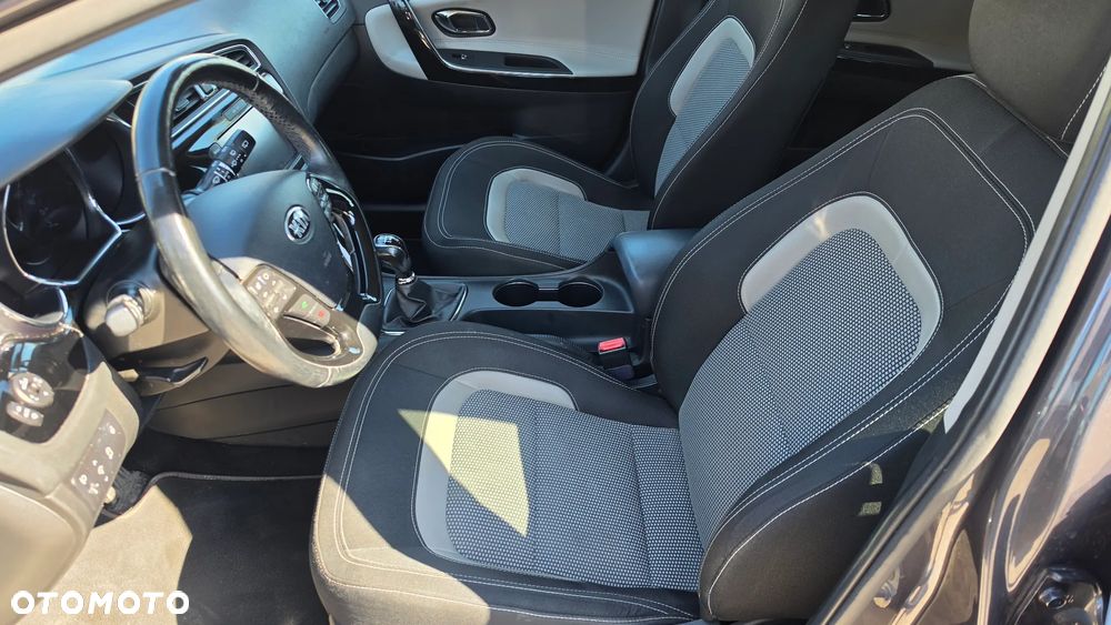 Kia Ceed 1.6 GDI L Business Line - 14