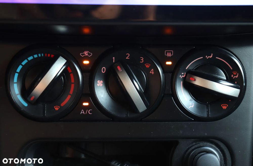 Nissan Qashqai 1.6 dCi DPF I-Way - 29