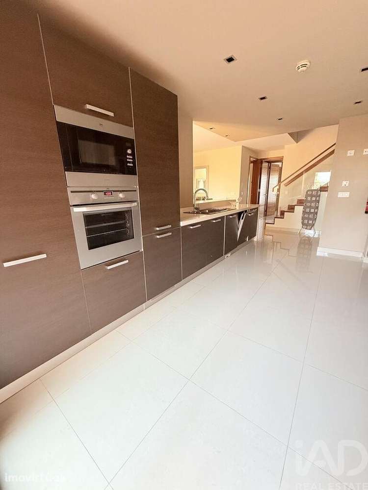 Apartamento T3 em Alcantarilha e Pêra de 137,00 m2 - Grande imagem: 2/18