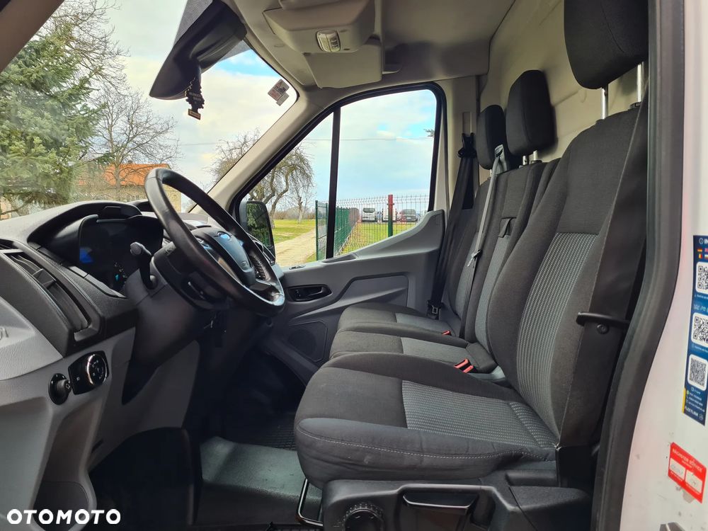 Ford Transit - 9