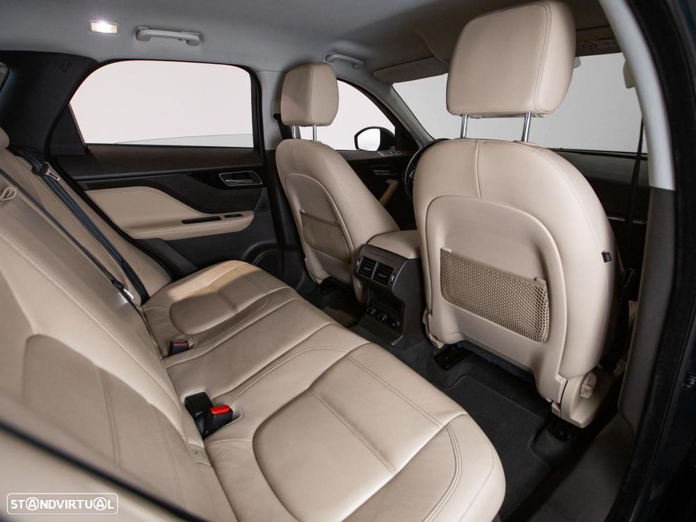 Jaguar F-Pace - 10