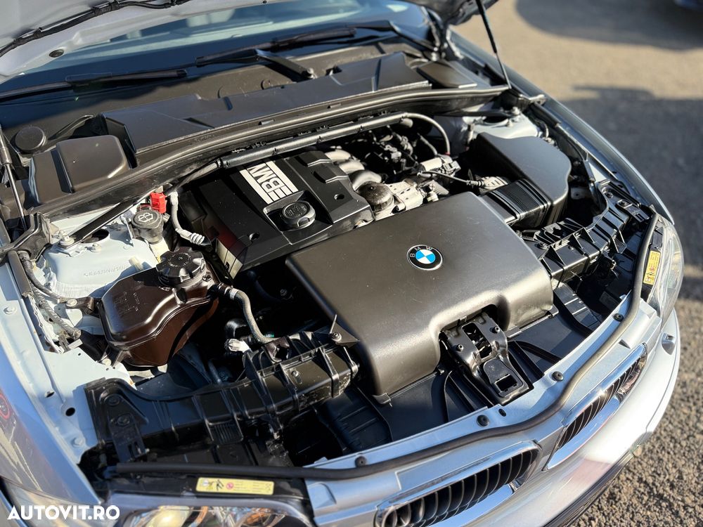 BMW Seria 1 120i Aut. Edition Sport - 27