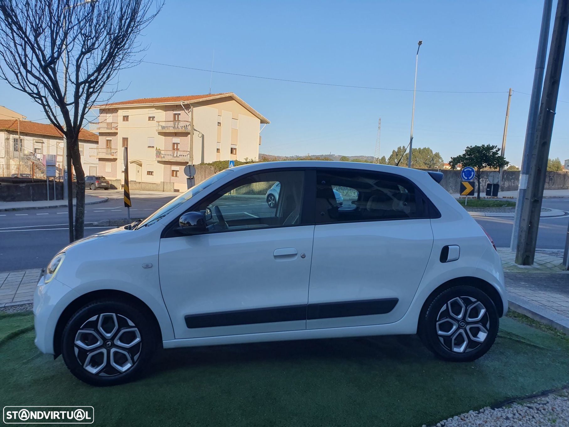 Renault Twingo 1.0 SCe Equilibre - 6