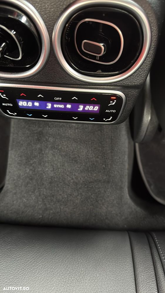 Mercedes-Benz C 300 PHEV - 8