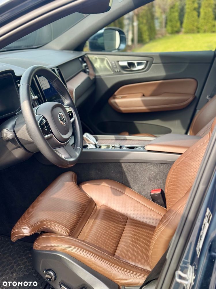 Volvo XC 60 B5 B AWD Inscription - 16