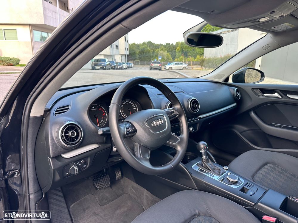 Audi A3 Sportback 1.6 TDI Attraction S tronic - 22
