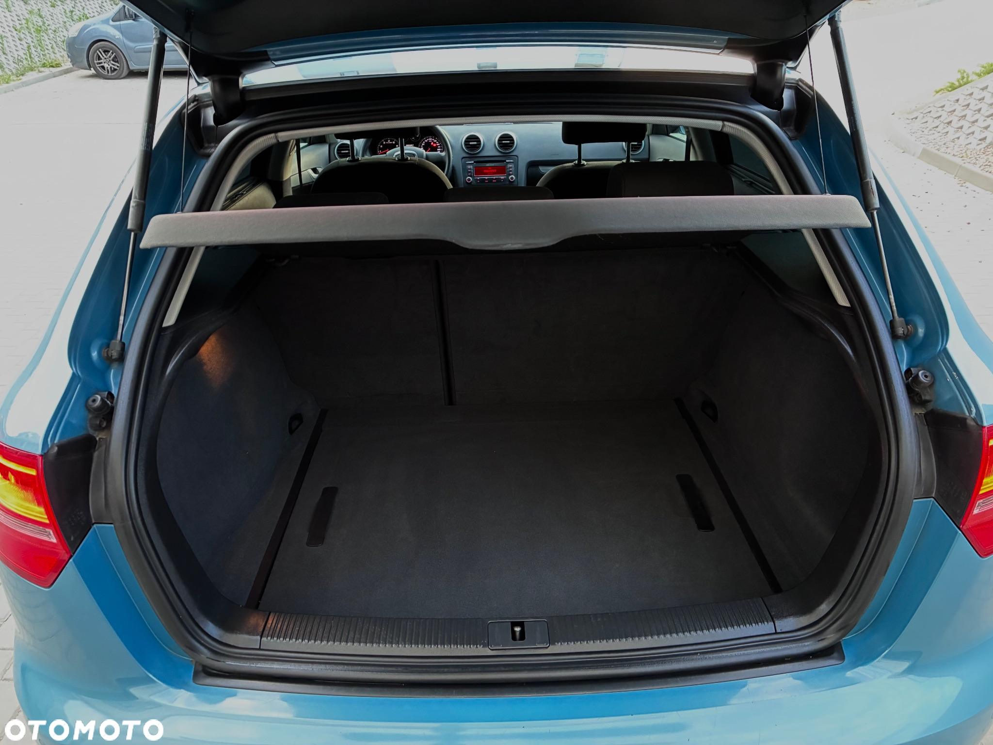 Audi A3 1.6 Limited Edition - 9