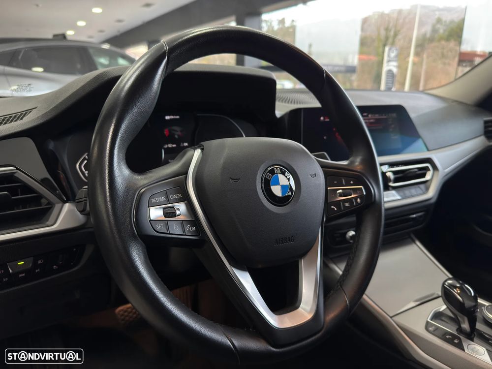 BMW 330 e Corporate Edition Auto - 13