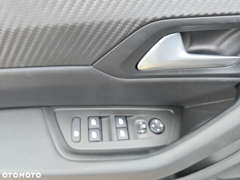 Peugeot 508 225 e-EAT8 Allure - 18