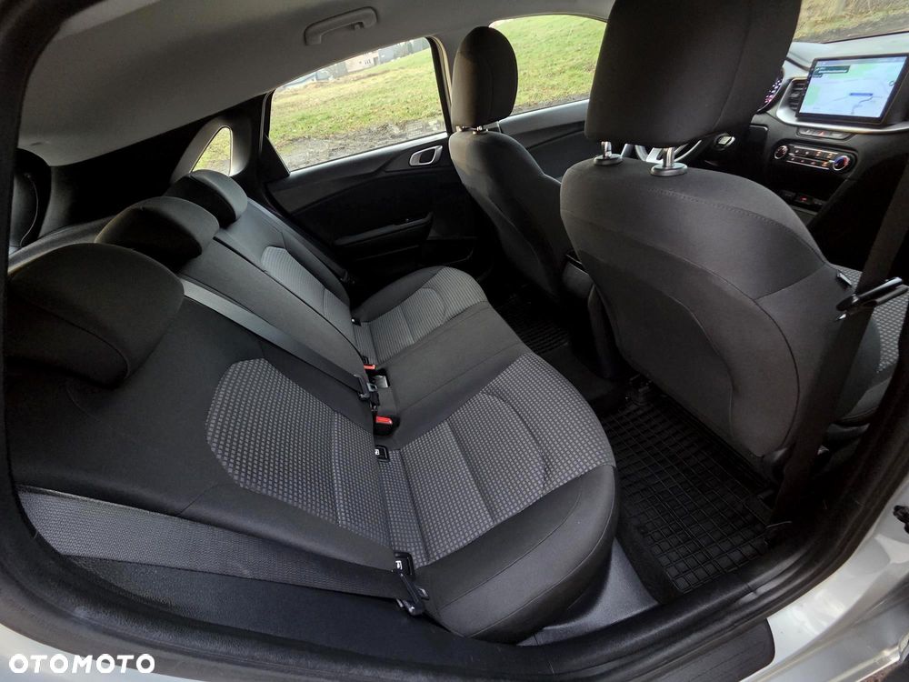 Kia Ceed 1.0 T-GDI M - 10