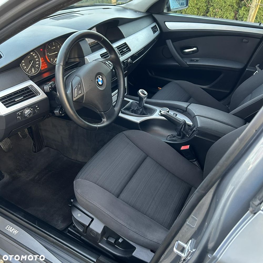 BMW Seria 5 520d - 11