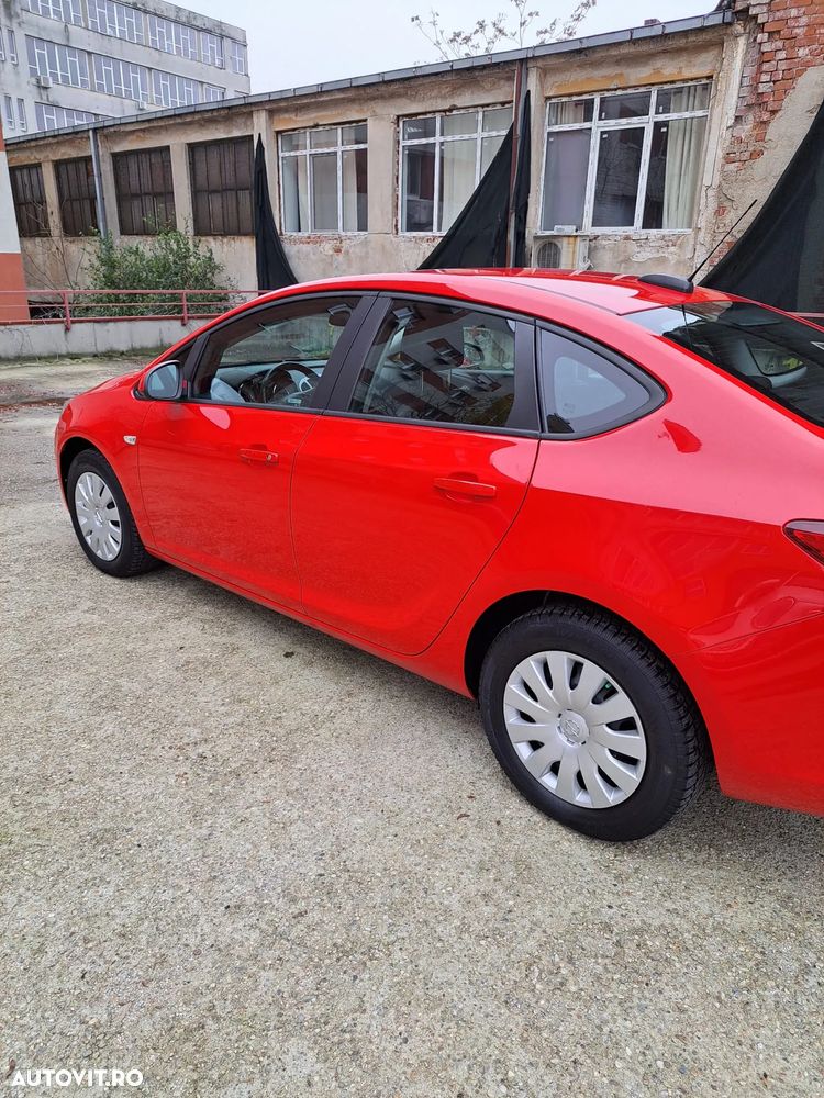 Opel Astra 1.4 Turbo ECOTEC Enjoy - 10
