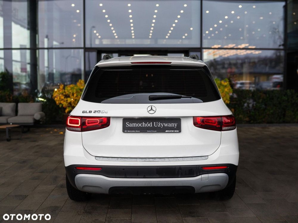 Mercedes-Benz GLB 200 d Progressive 8G-DCT - 5