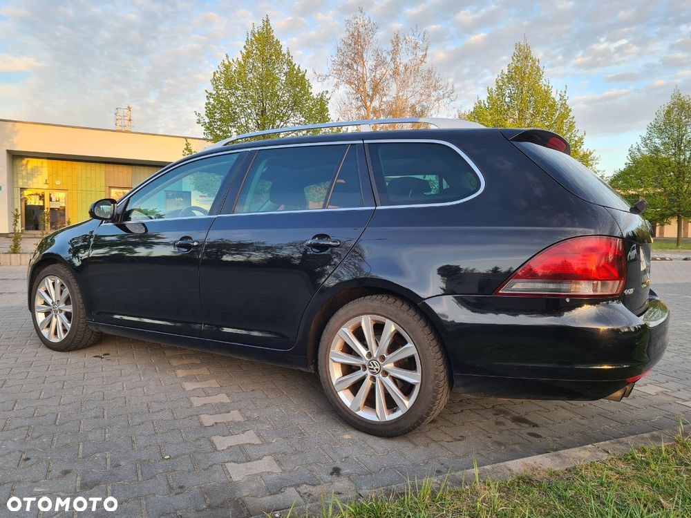 Volkswagen Golf 2.0 TDI DPF Highline - 5
