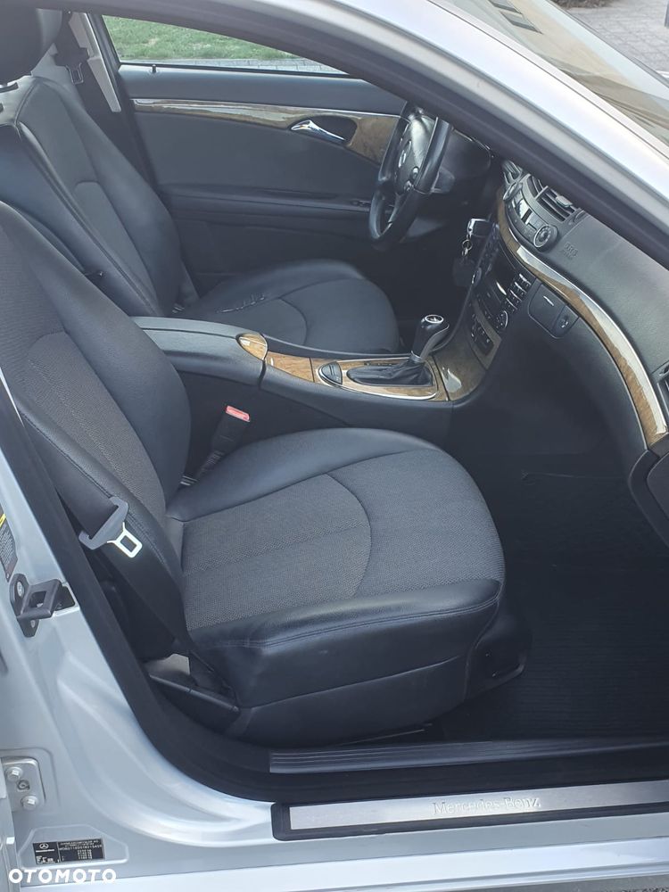 Mercedes-Benz Klasa E 280 CDI 4Matic Automatik Avantgarde DPF - 8