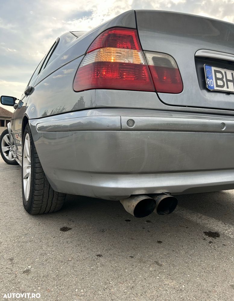 BMW Seria 3 320td - 8