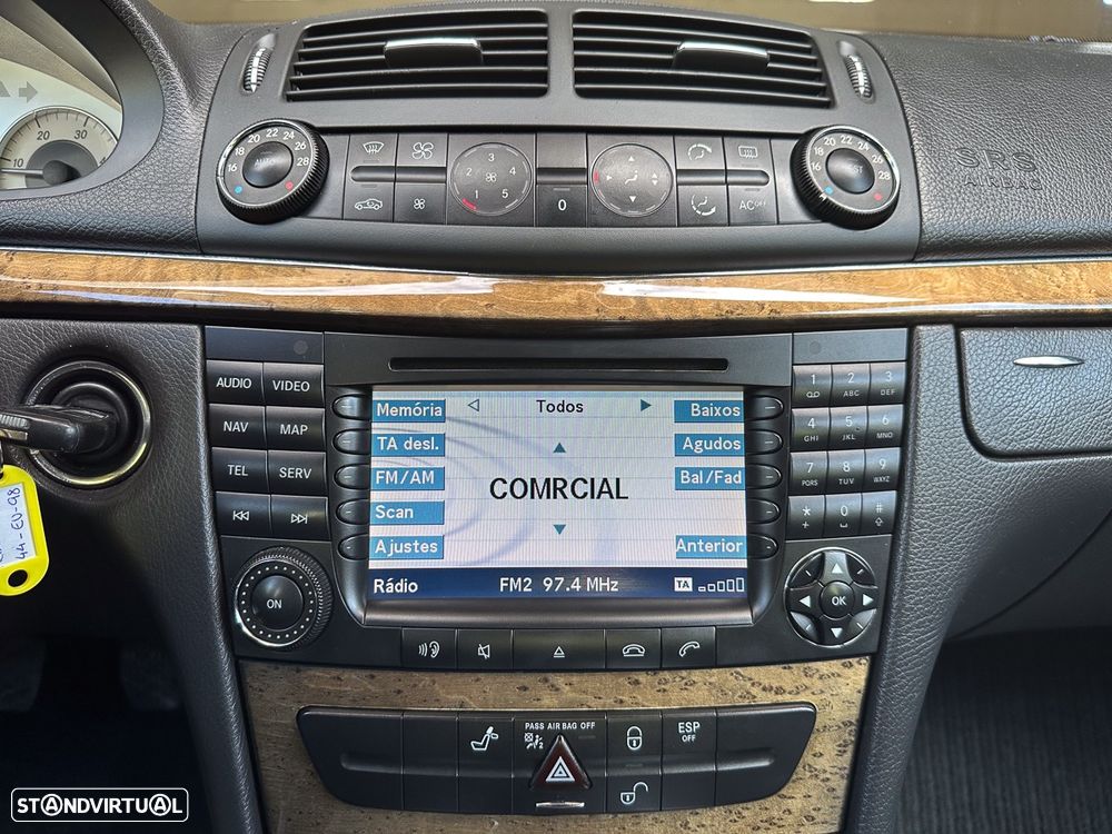 Mercedes-Benz E 220 CDI Avantgarde DPF - 37