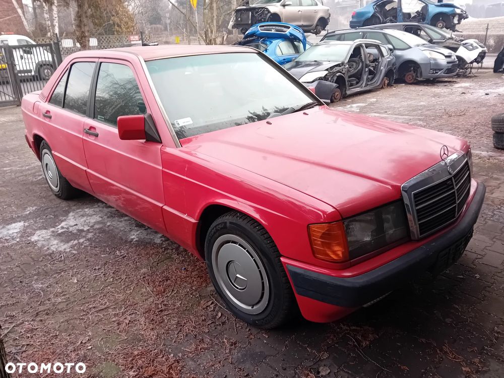 *MERCEDES 190* Samochód na części - 1