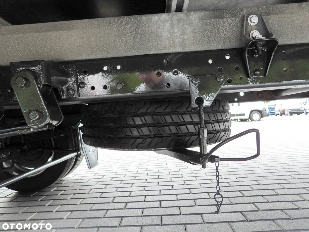 Iveco DAILY 50C15 PLANDEKA 12 PALET TEMPOMAT BLIŹNIACZE KOŁA KLIMATYZACJA  150KM - 24