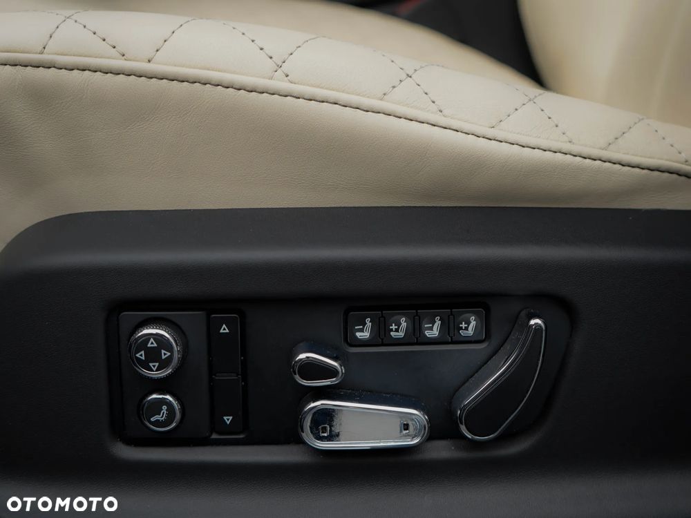 Bentley Bentayga W12 - 27