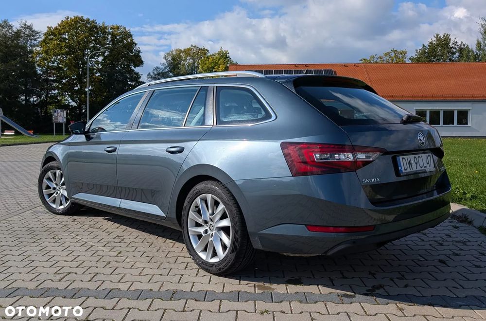 Skoda Superb 1.5 TSI ACT Ambition - 7