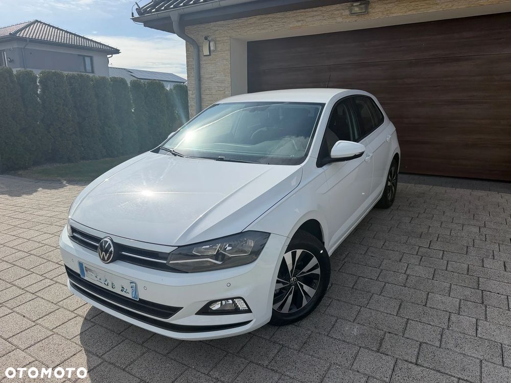 Volkswagen Polo - 2