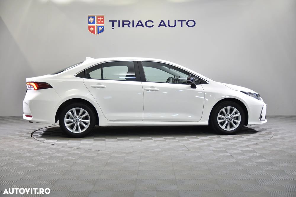 Toyota Corolla - 5