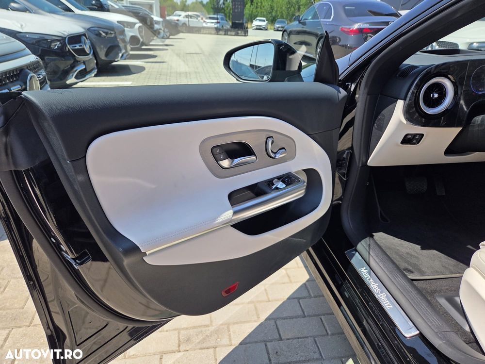 Mercedes-Benz CLA 200 MHEV - 23