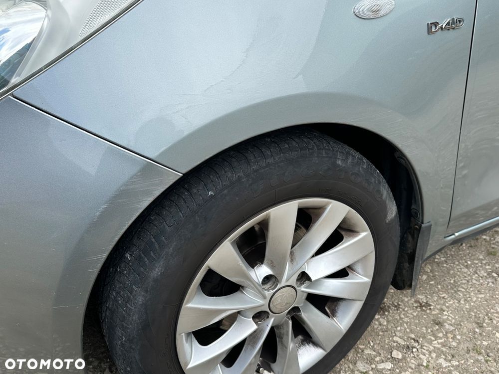 Toyota Yaris - 10