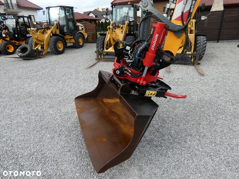 Liebherr A910 Compact ze Szwecji / ROTOTILT ZE SZCZYPCAMI / Super Stan / - 13