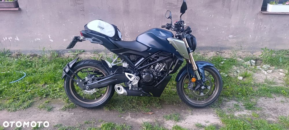 Honda CB - 3