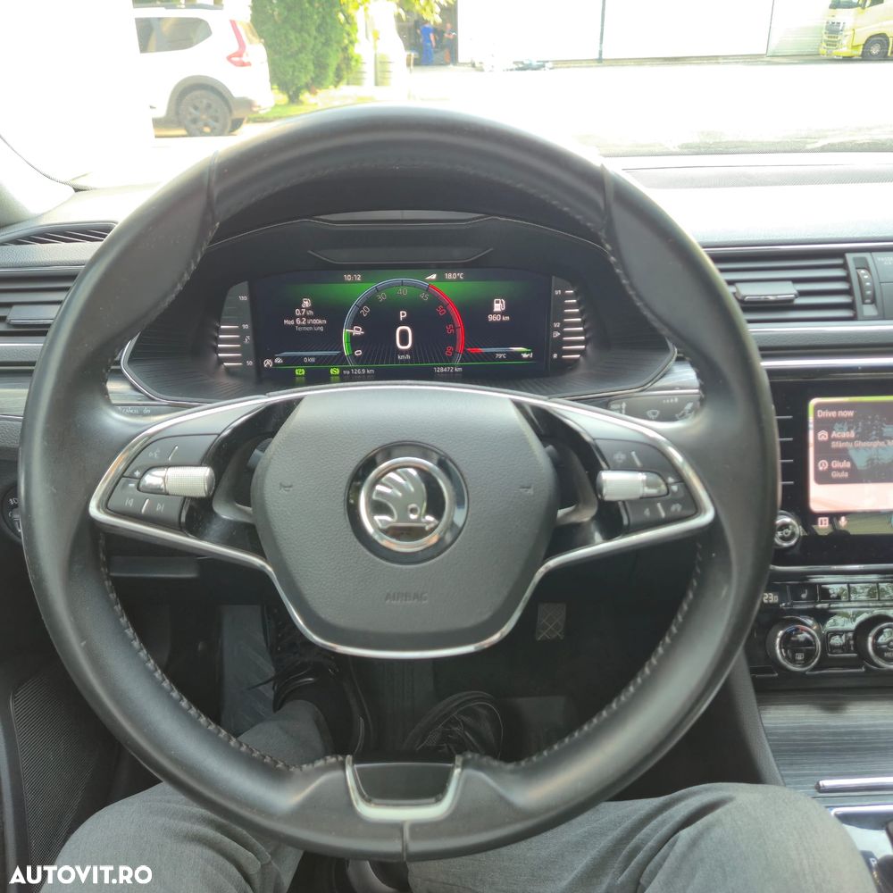 Skoda Superb 2.0 TDI 4X4 DSG Style - 10