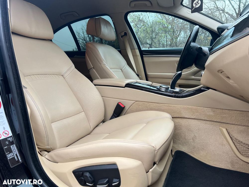 BMW Seria 5 520d Aut. Luxury Line - 9