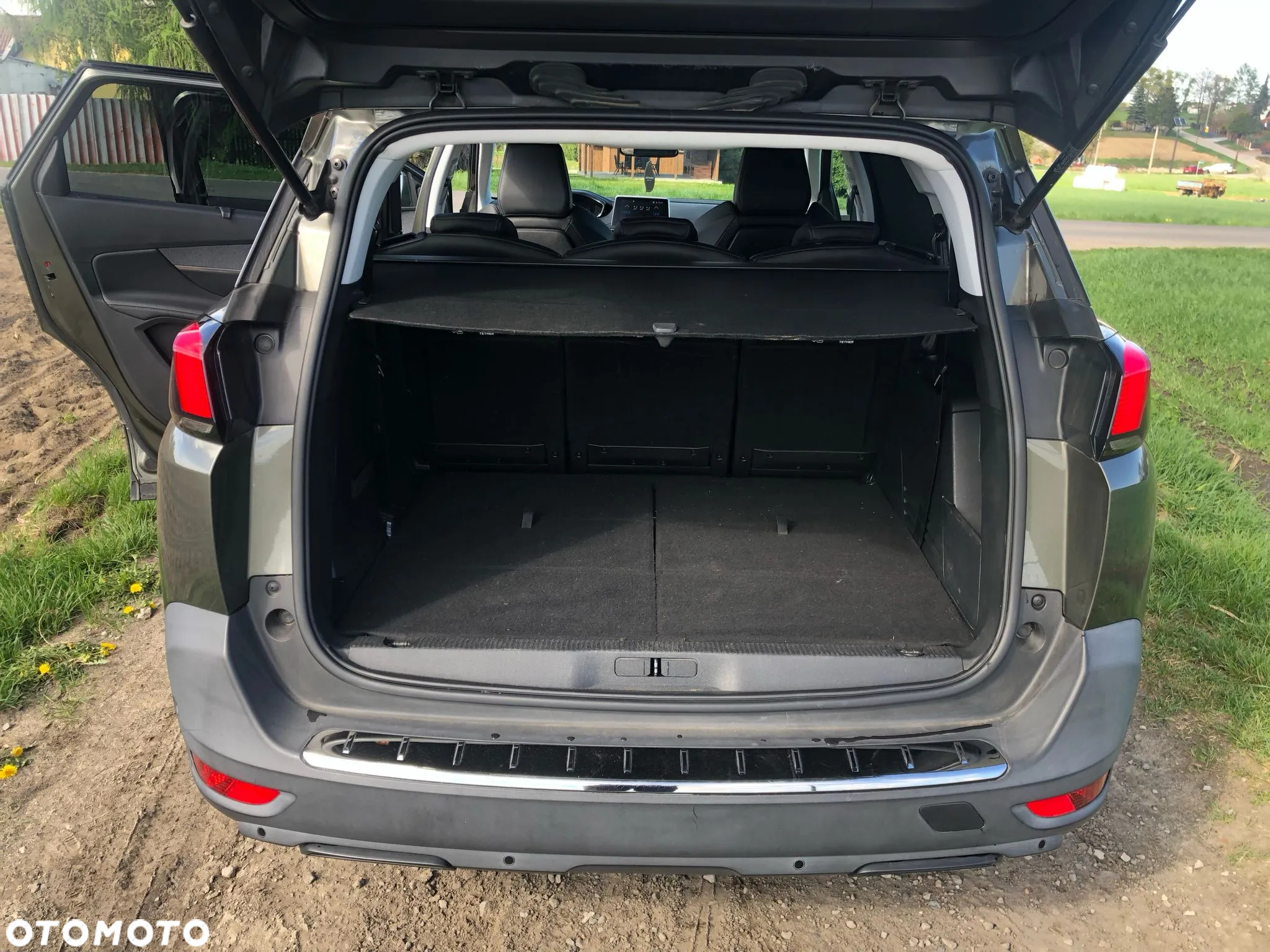 Peugeot 5008 1.5 BlueHDi Allure S&S - 16