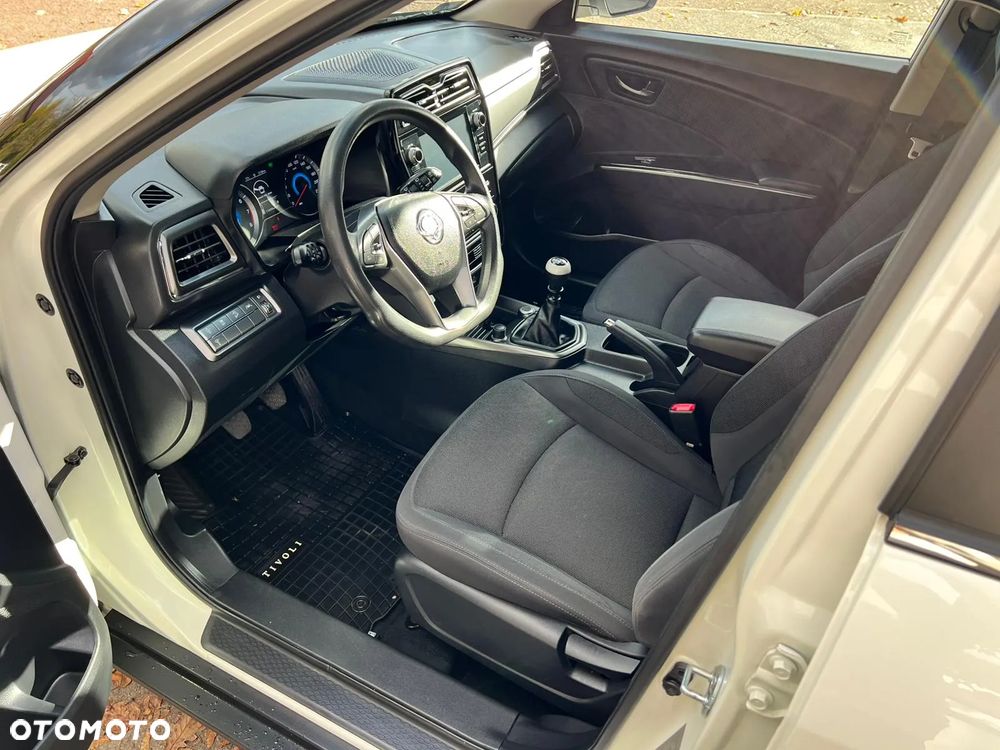 SsangYong/KGM Tivoli - 10