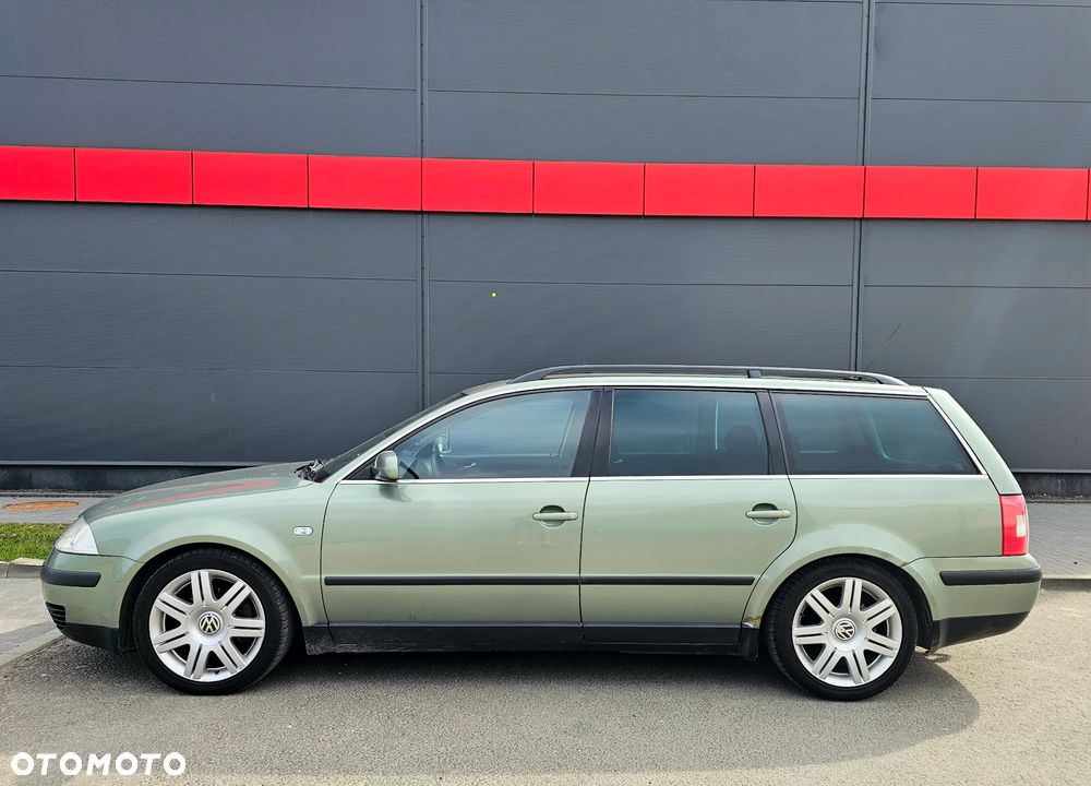Volkswagen Passat 1.9 TDI Comfortline Family - 4