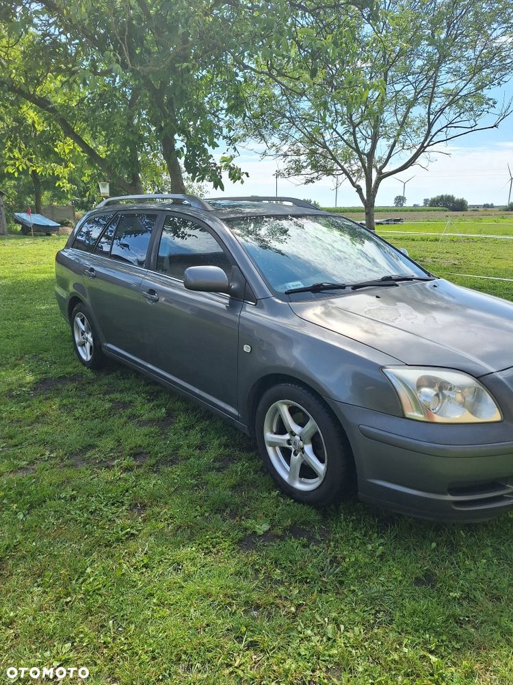 Toyota Avensis - 3