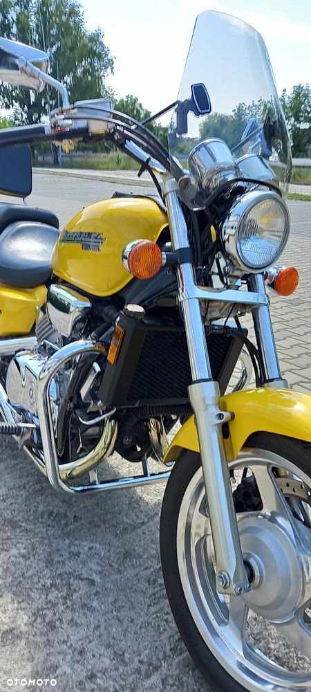 Honda VF - 7