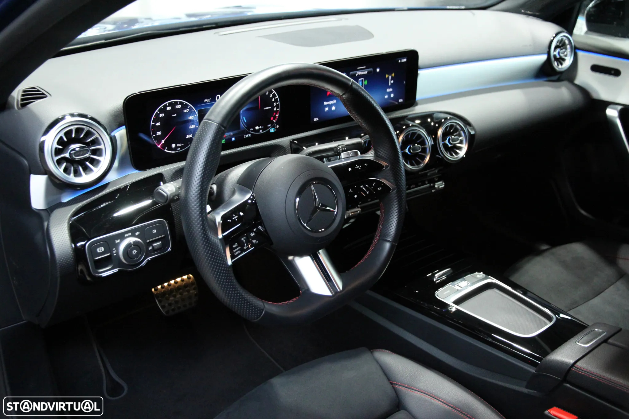Mercedes-Benz A 250 e AMG Line - 11