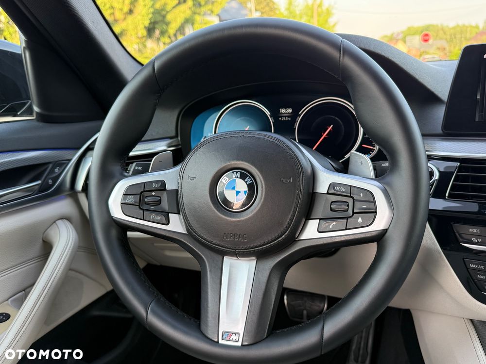 BMW Seria 5 520d M Sport Edition - 27