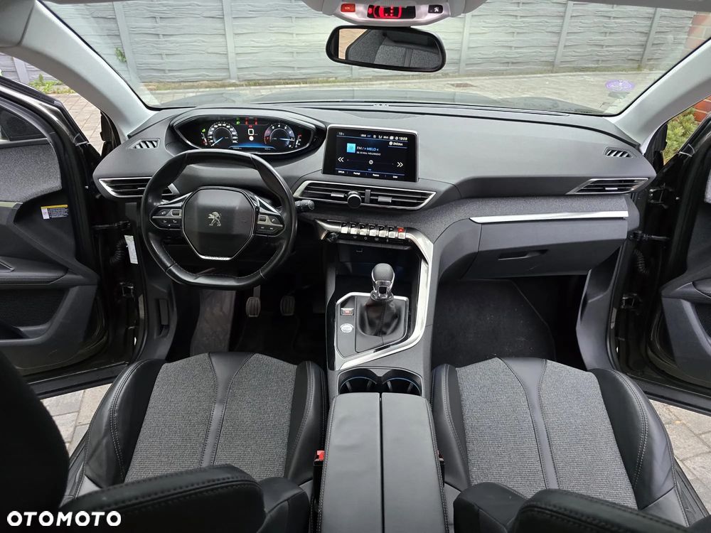 Peugeot 3008 1.2 PureTech Allure - 32