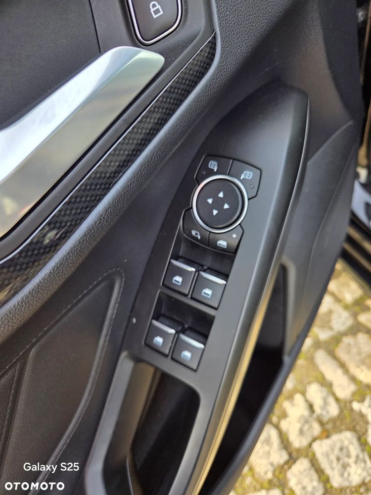 Ford Focus 1.0 EcoBoost Hybrid ST-LINE - 15