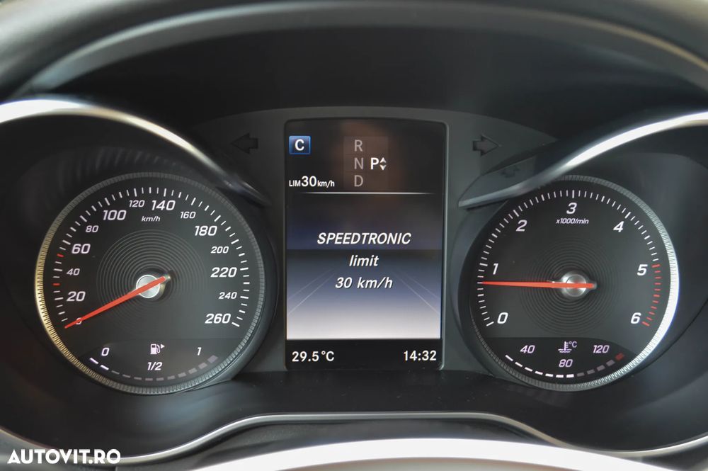 Mercedes-Benz GLC Coupe 220 d 4Matic 9G-TRONIC AMG Line - 12