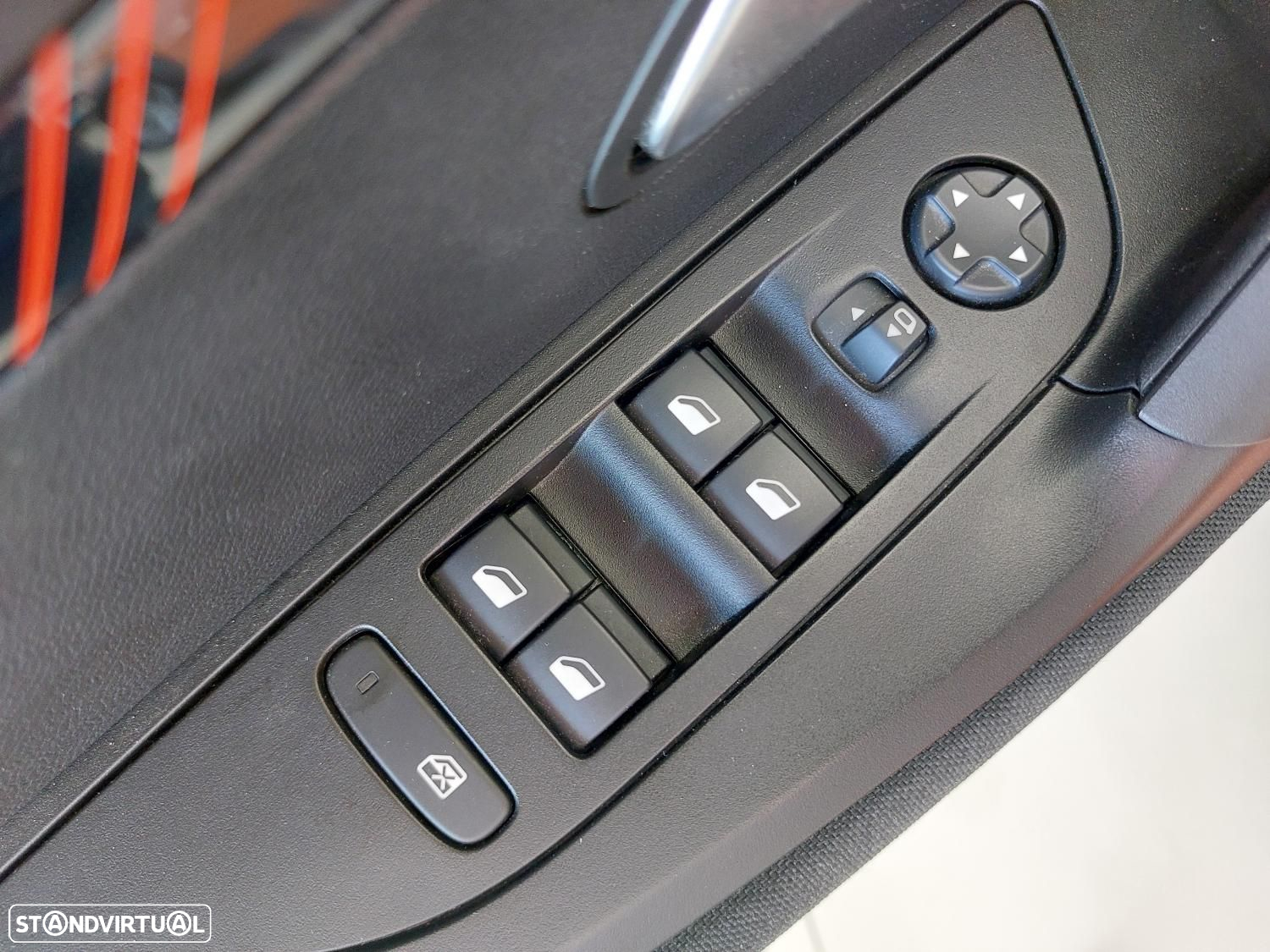 Peugeot e-2008 50 kWh Active Pack - 21