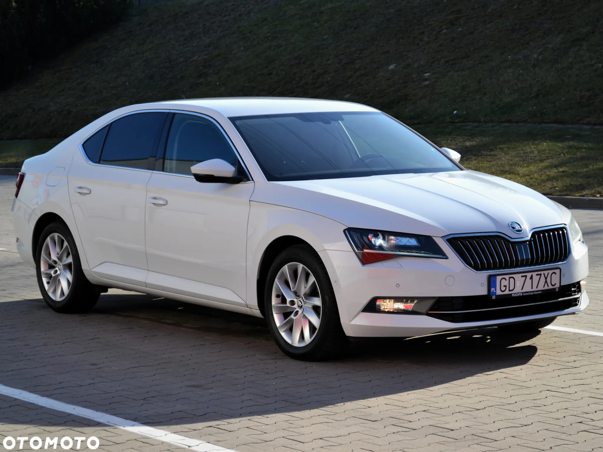 Skoda Superb 2.0 TSI Ambition DSG - 3