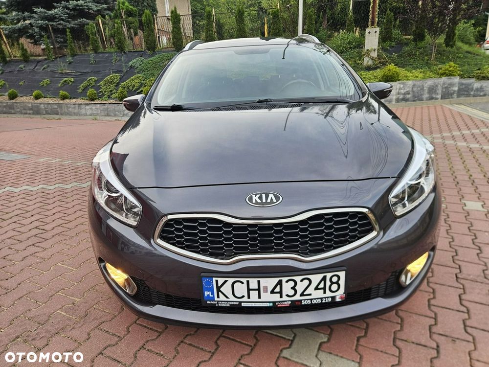 Kia Ceed 1.6 CRDi SCR L Business Line Plus - 12