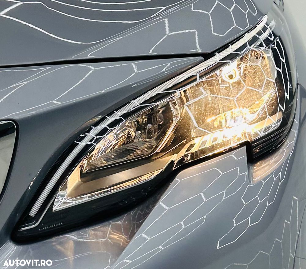 Peugeot 3008 PureTech 130 Stop & Start GPF Active - 10