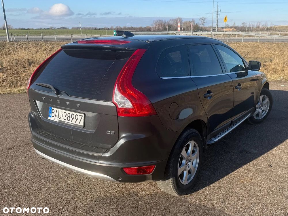 Volvo XC 60 D3 Momentum - 4